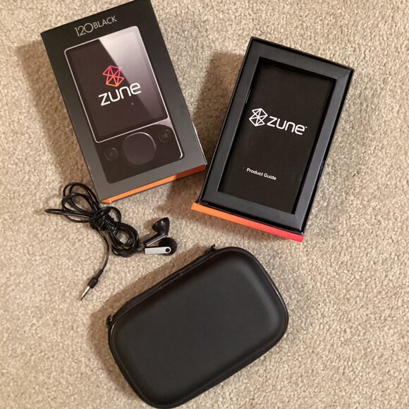 Microsoft Zune 1376 Black Portable 120 GB 3.2'' LCD Display Video MP3 Player - Picture 2 of 8